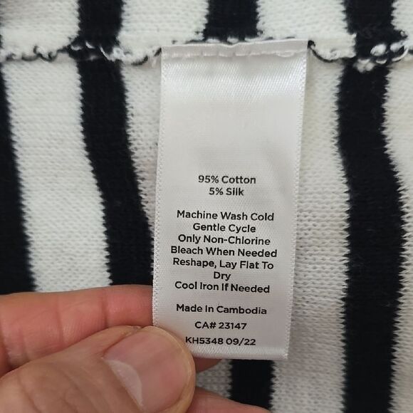 Talbots Black and White Button Down sweater with Polo Collar and Long Sleeves M - Picture 7 of 8